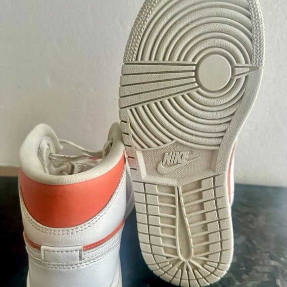 Womens Nike Air Jordan 1 Mid SE Bright Citrus/White Size US 5 Great Condition! - Picture 4 of 5